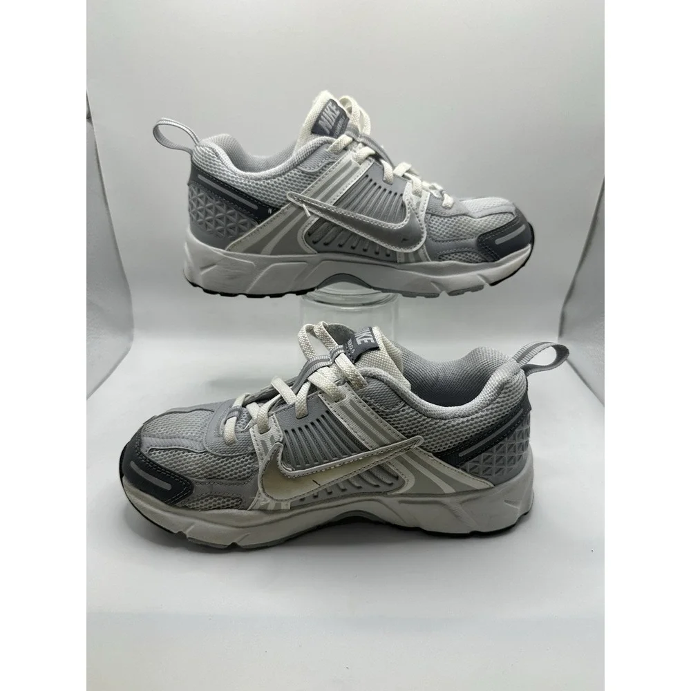 Nike Vomero 5 Grey And White Kids 2.5